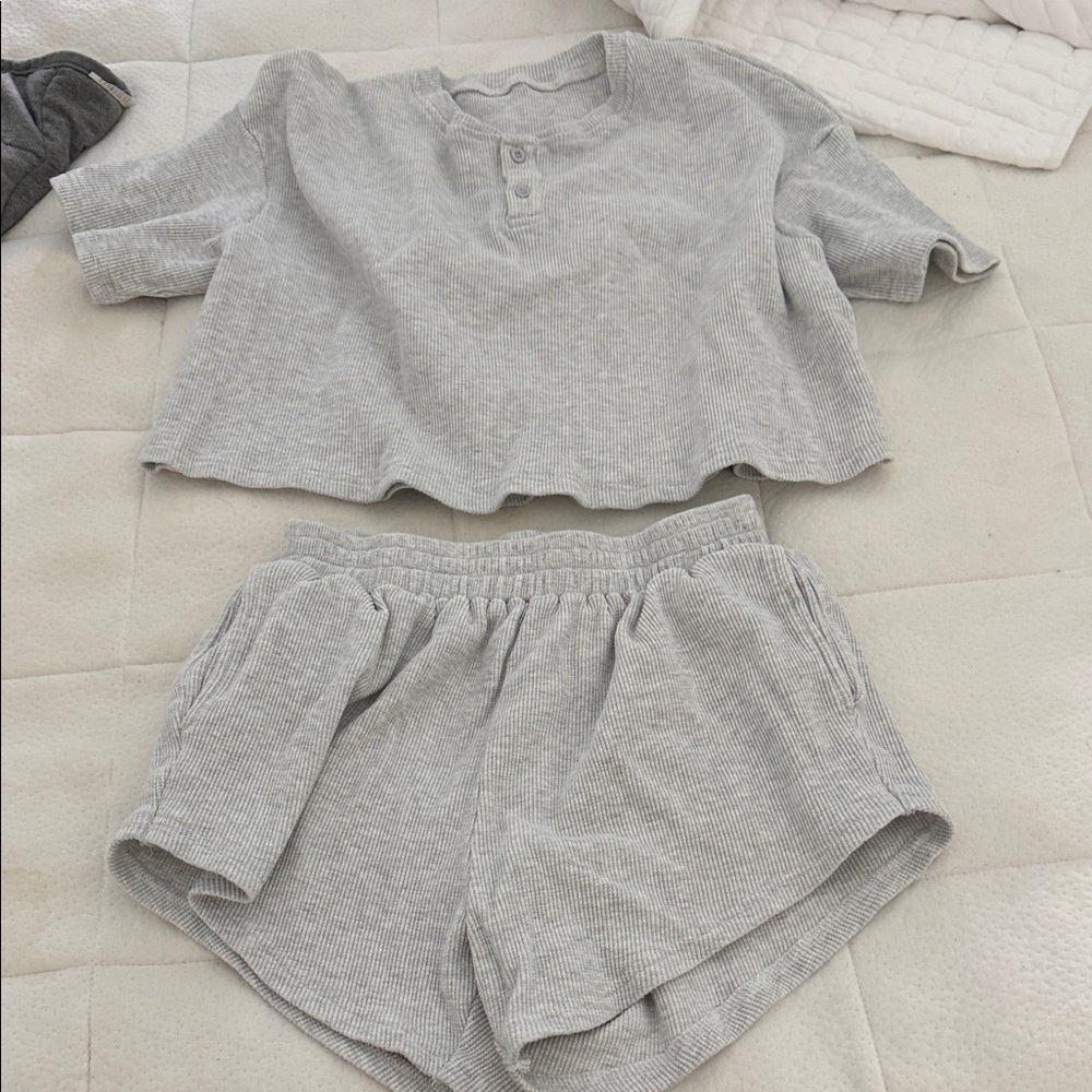 Gray Ribbed Two-Piece Lounge Set - image 1